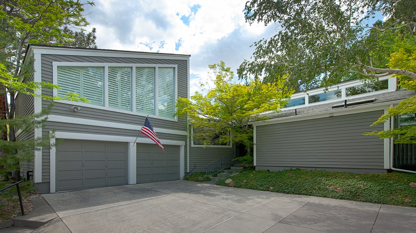 3745 Falcon Way 3745 Falcon Way