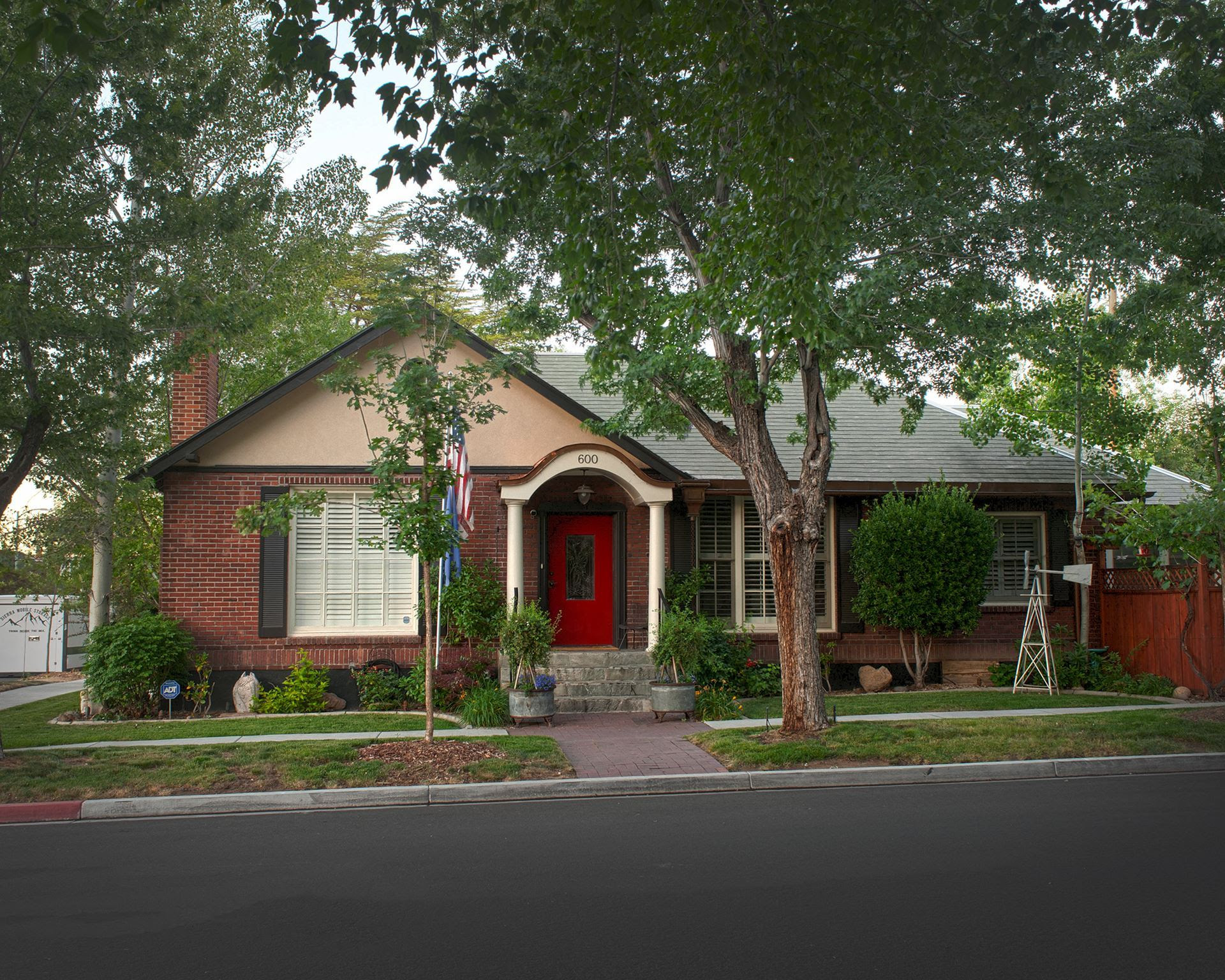 600 Gordon Avenue 600 Gordon Avenue